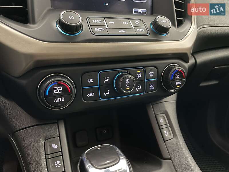 Внедорожник / Кроссовер GMC Acadia 2018 в Киеве