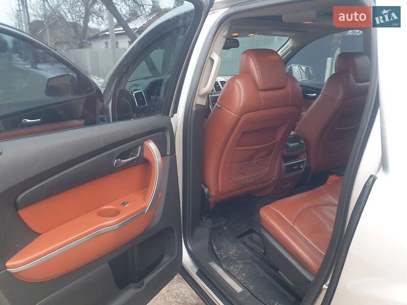 Внедорожник / Кроссовер GMC Acadia 2007 в Знаменке