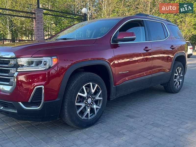 Внедорожник / Кроссовер GMC Acadia 2023 в Ровно