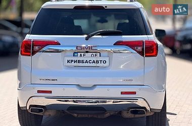 Внедорожник / Кроссовер GMC Acadia 2016 в Кривом Роге