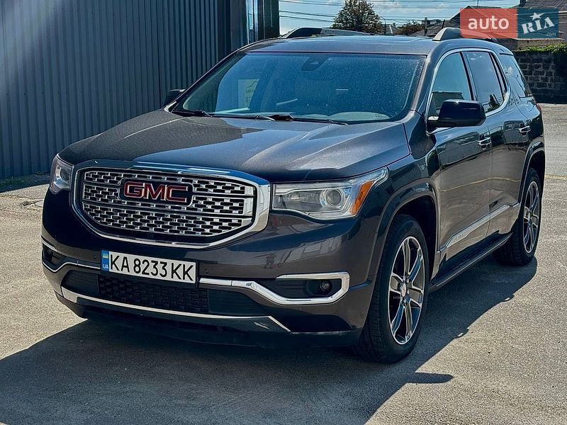 GMC Acadia 2017