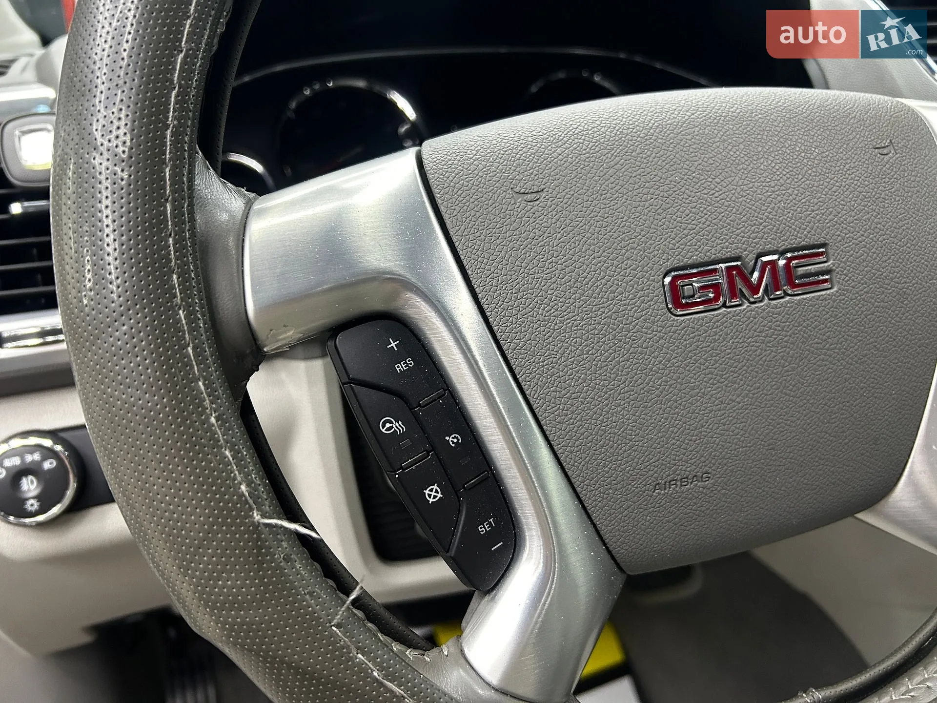 2016 GMC Acadia - мініатюра 18