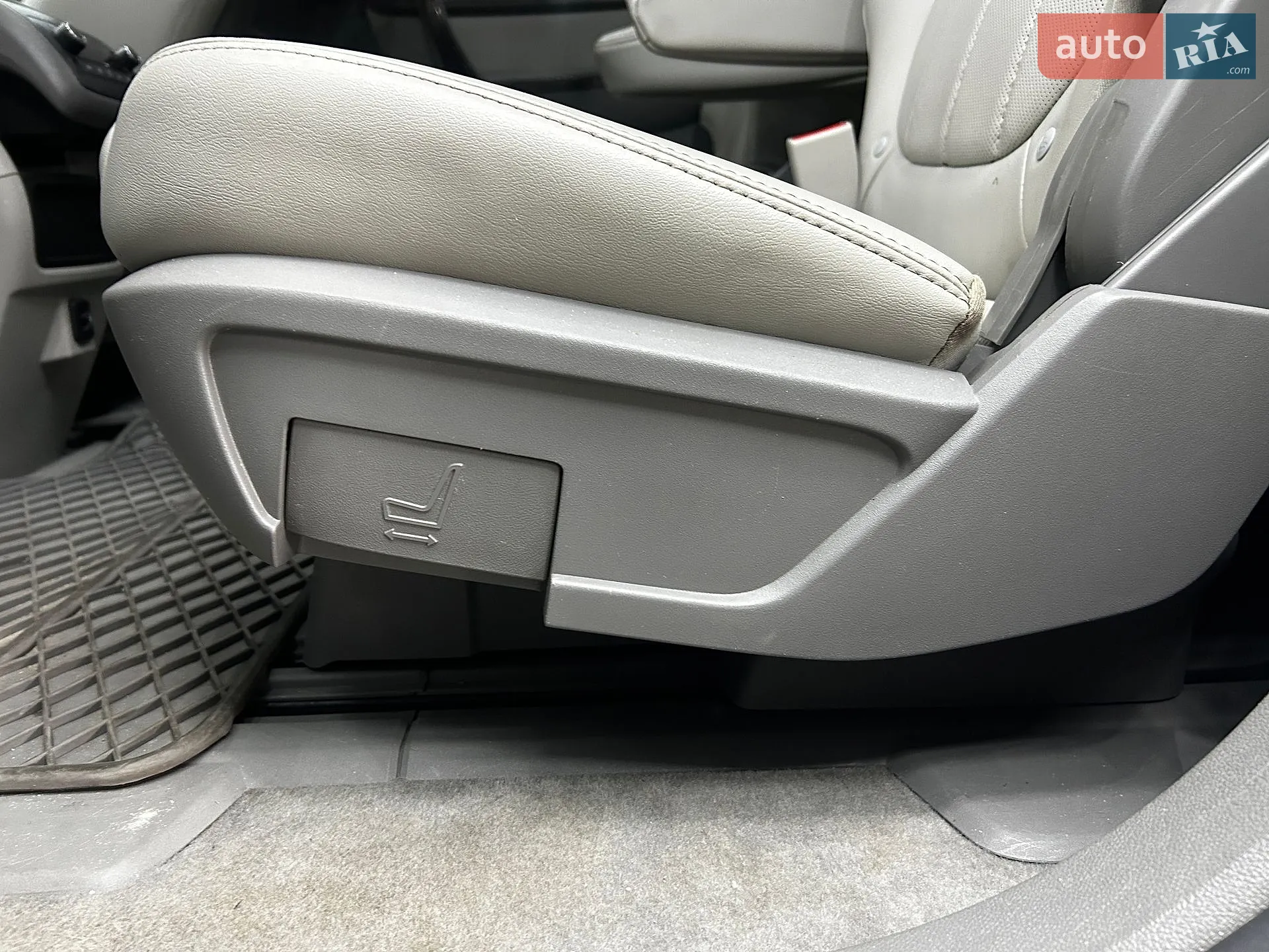 2016 GMC Acadia - мініатюра 29