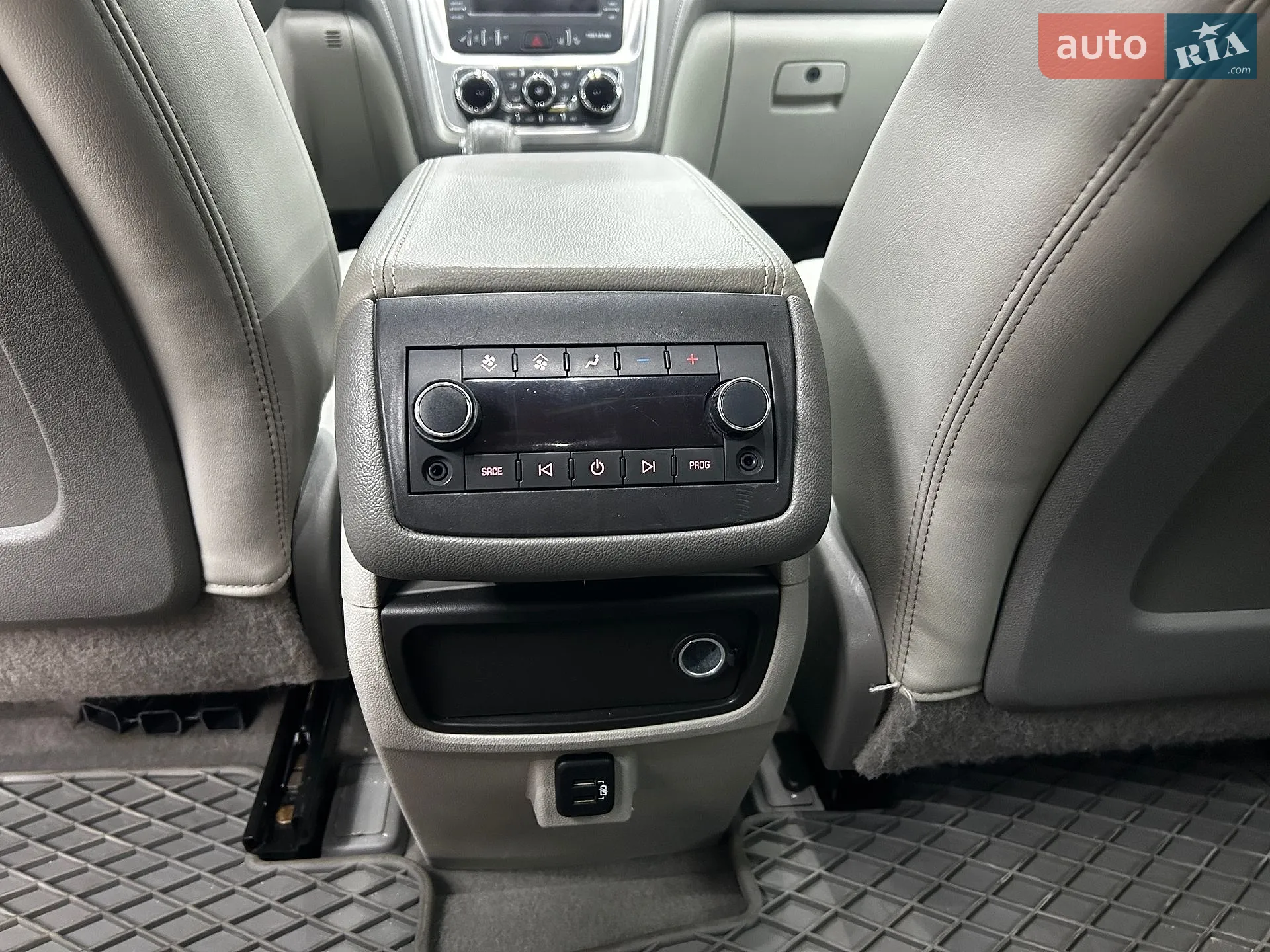 2016 GMC Acadia - мініатюра 30