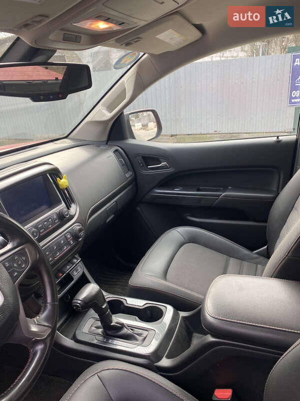 Пікап GMC Canyon 2014 в Бучі