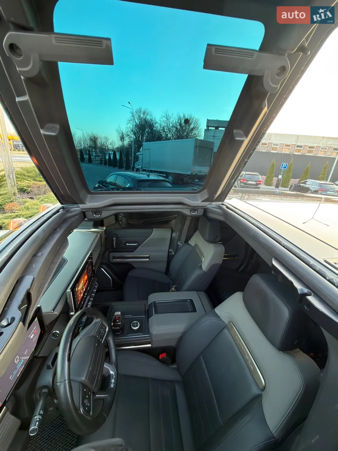 2023 GMC Hummer EV - мініатюра 14
