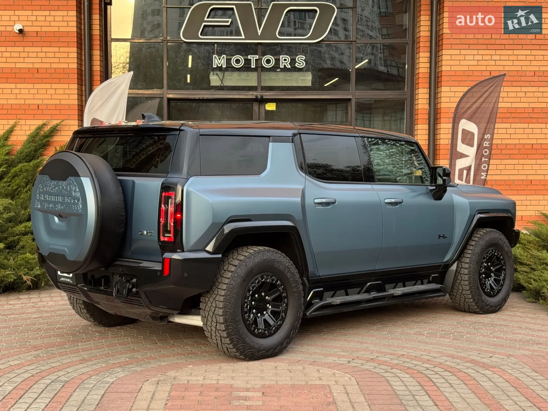 2024 GMC Hummer EV - мініатюра 15