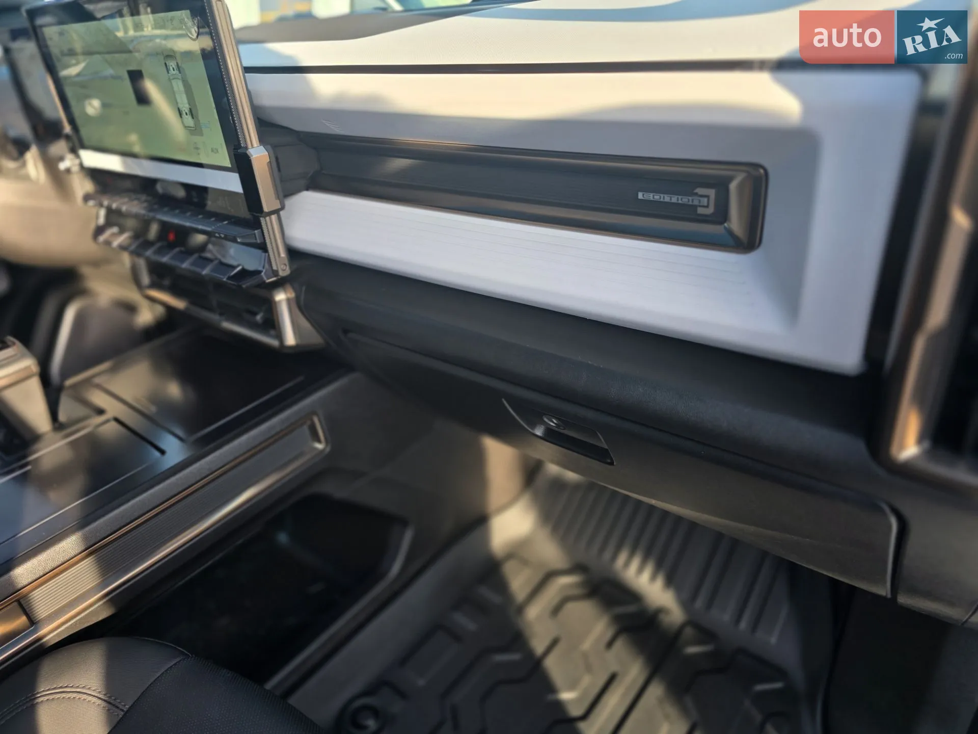 2023 GMC Hummer EV - мініатюра 42