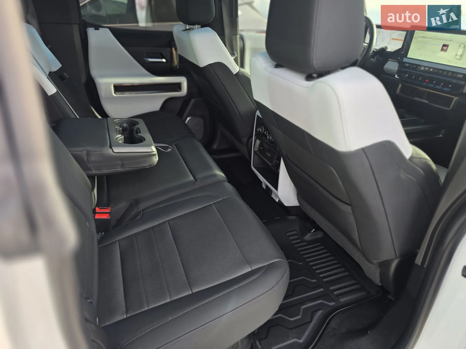 2023 GMC Hummer EV - мініатюра 53