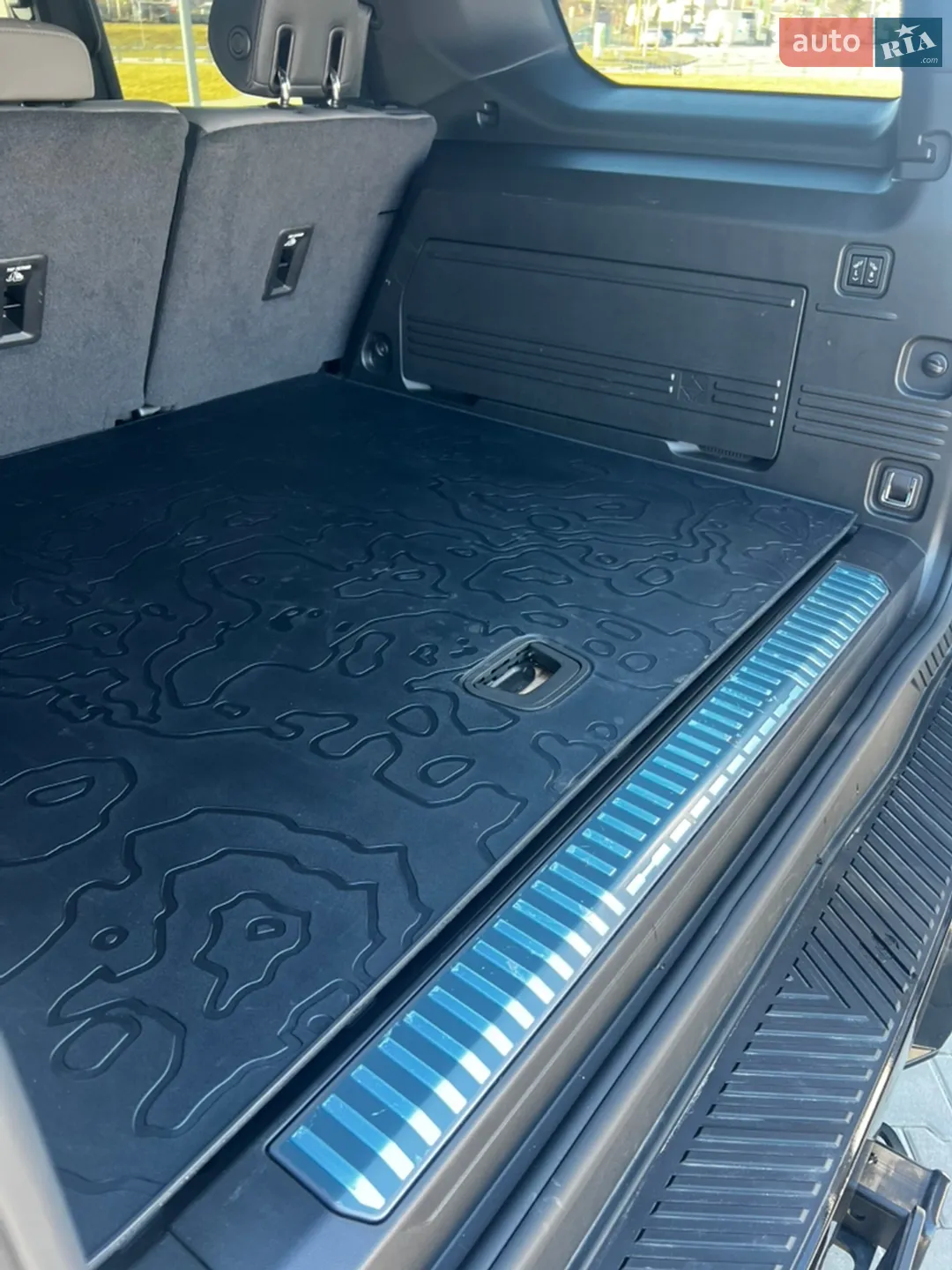 2024 GMC Hummer EV - мініатюра 10