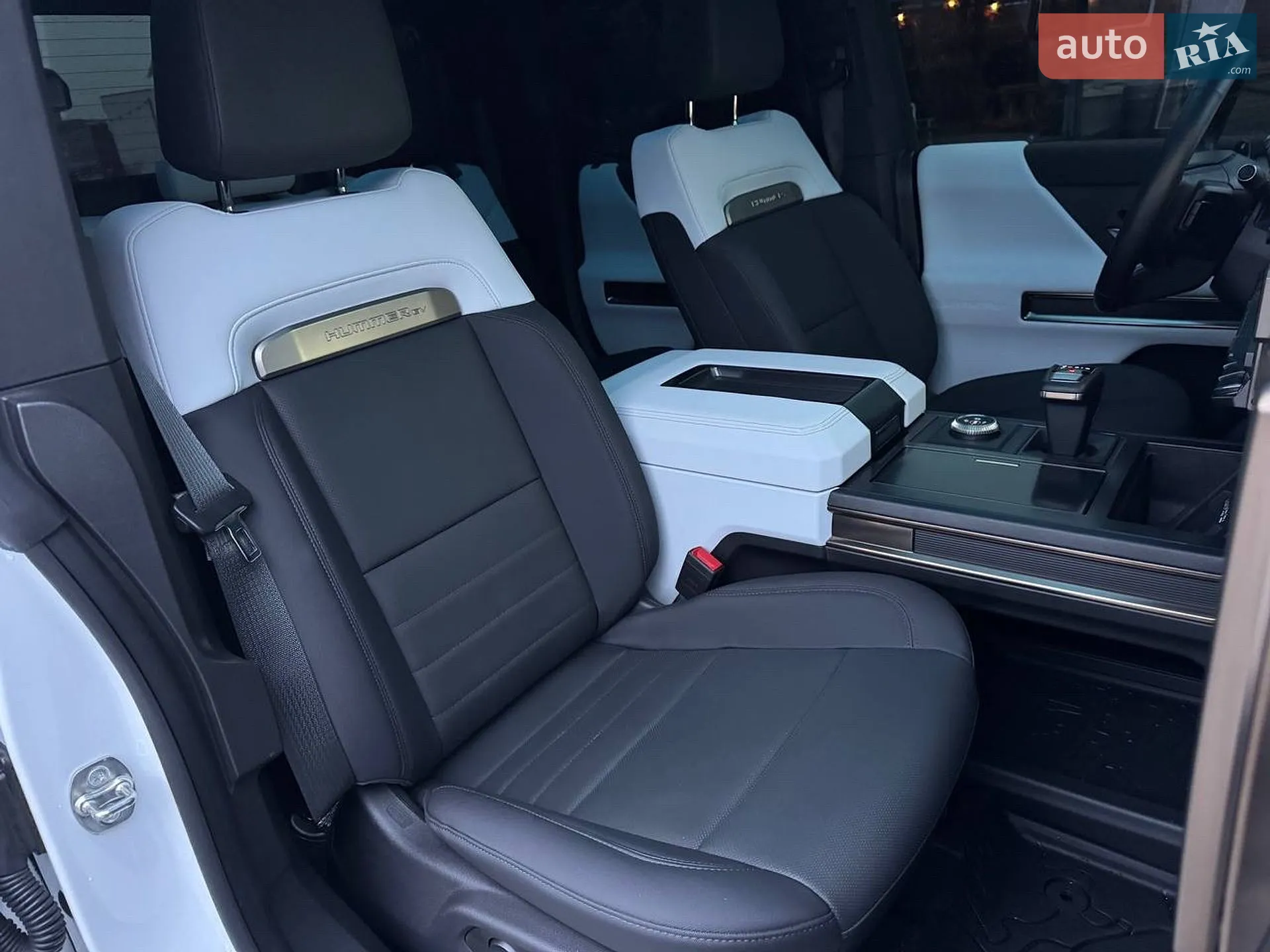 2024 GMC Hummer EV - мініатюра 50