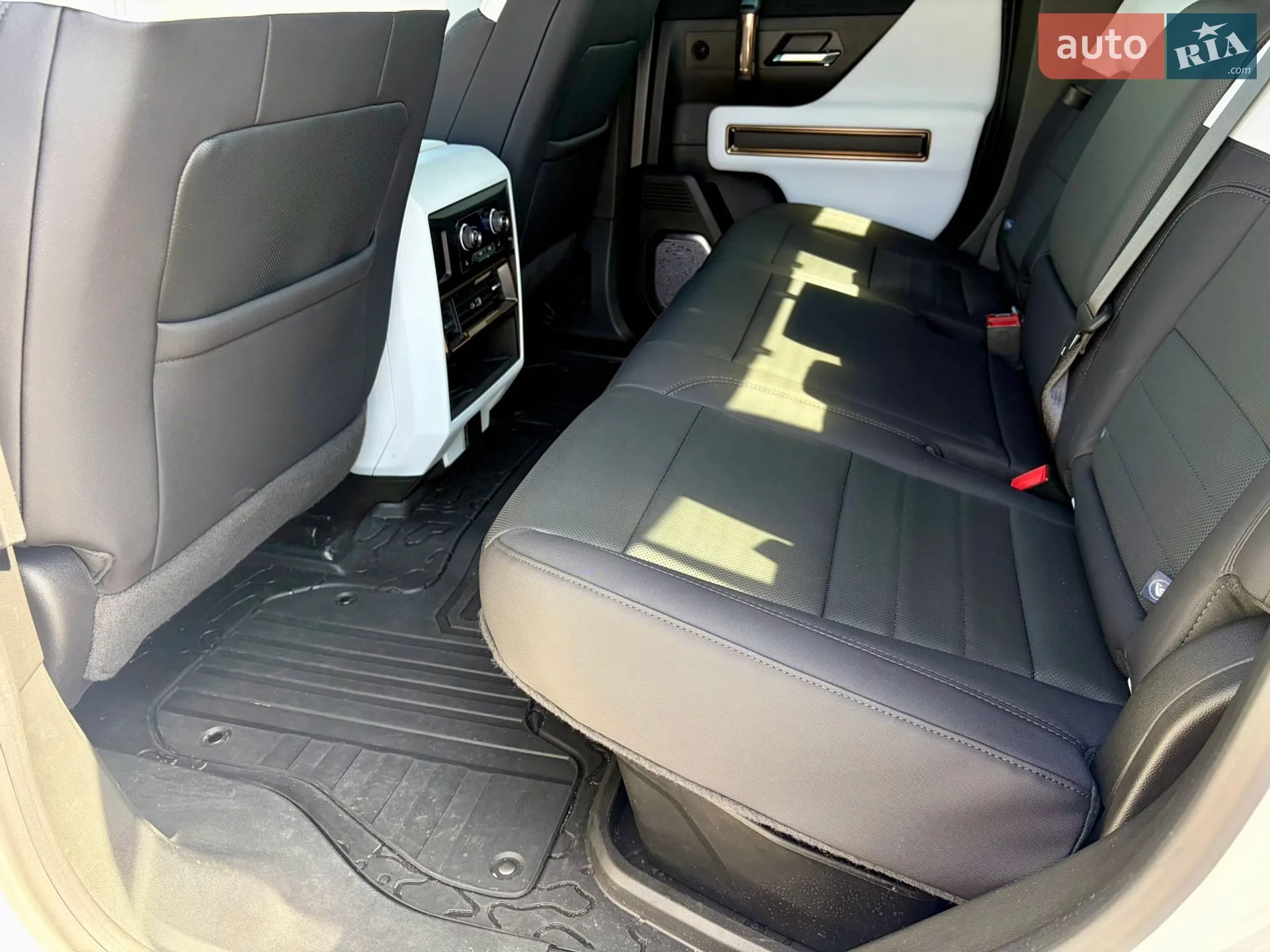 2024 GMC Hummer EV - мініатюра 33