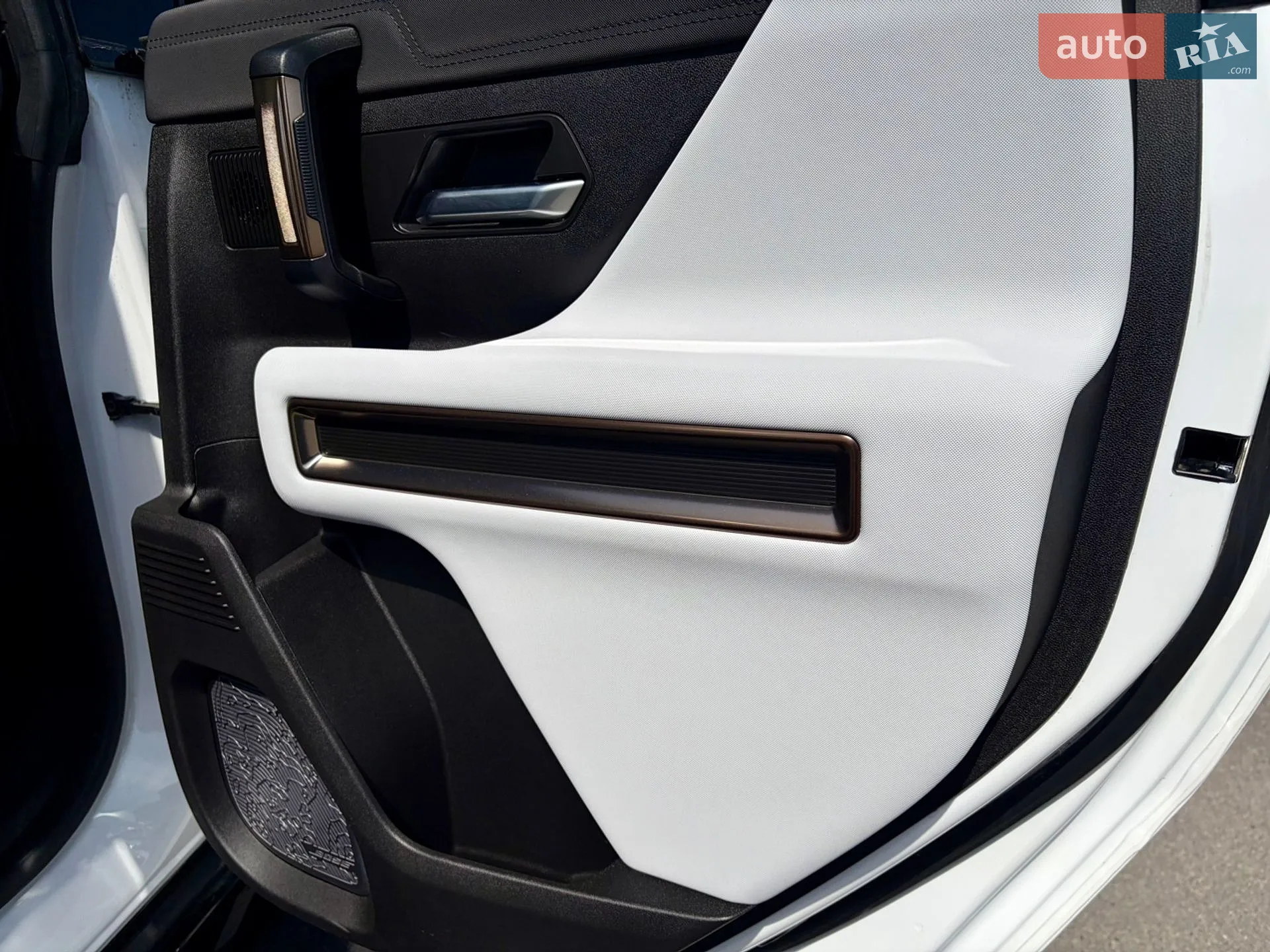 2024 GMC Hummer EV - мініатюра 36