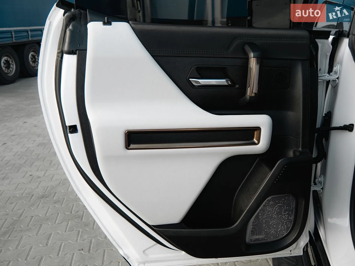 2024 GMC Hummer EV - мініатюра 36