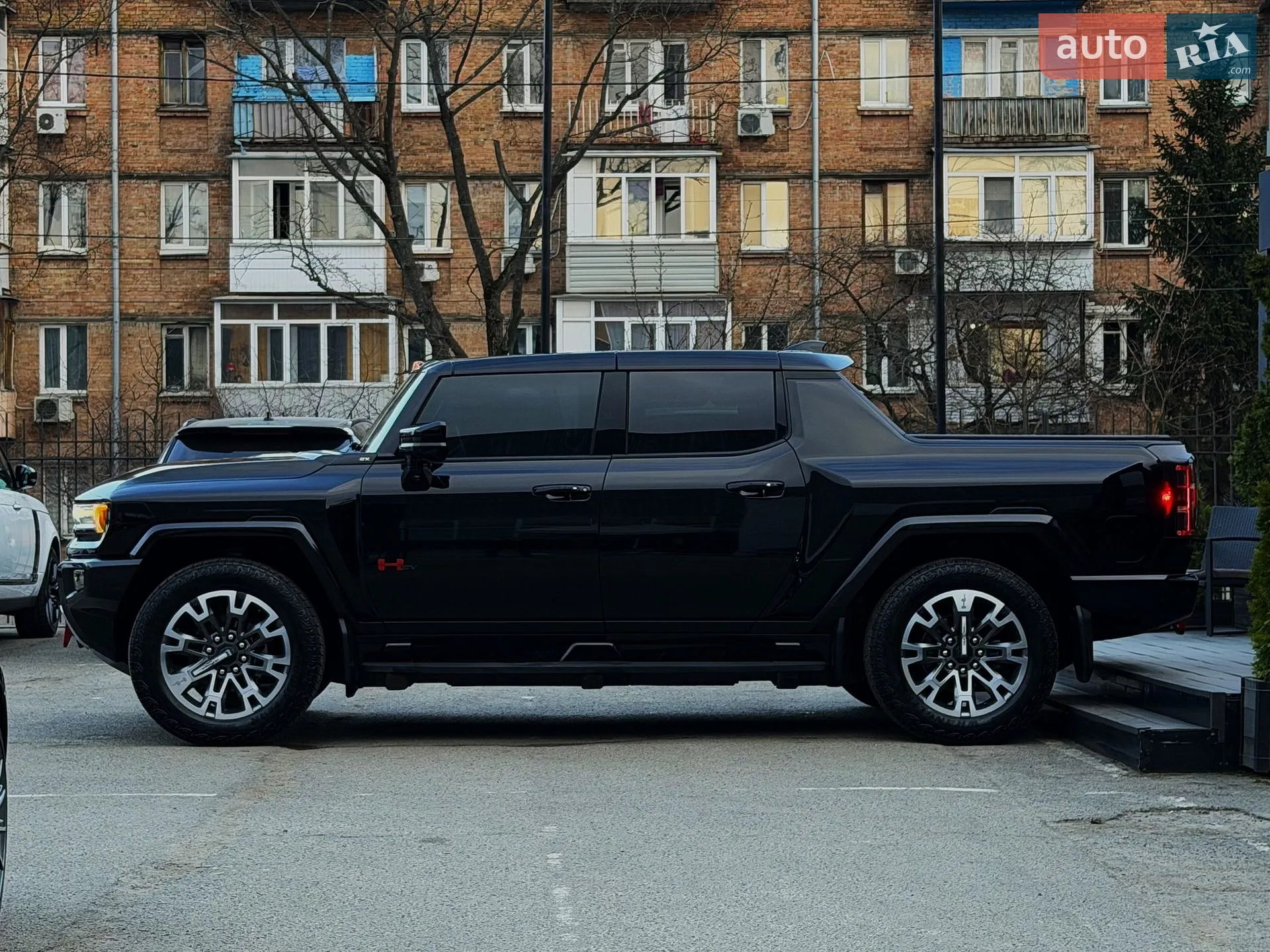 2024 GMC Hummer EV - мініатюра 17