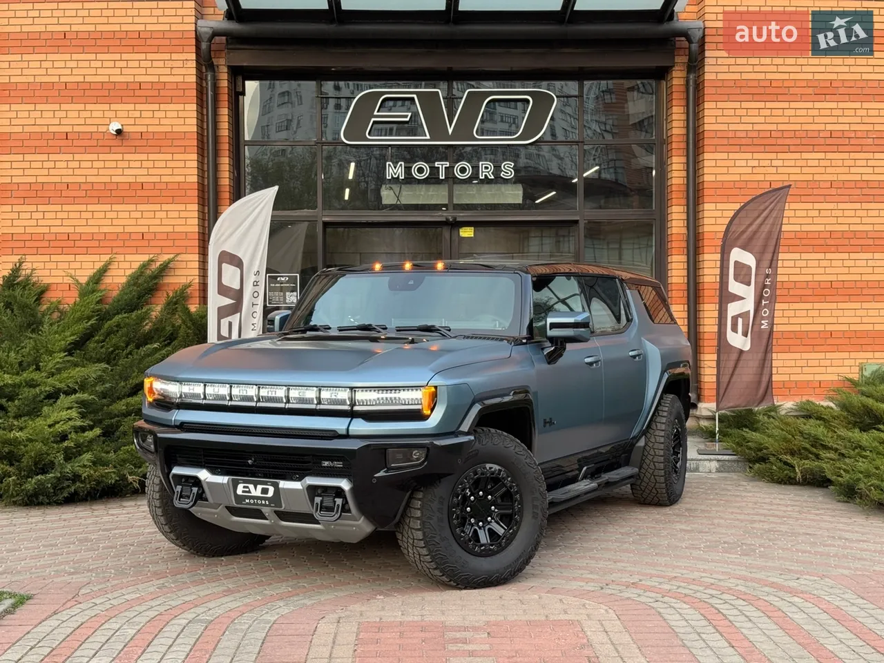 2024 GMC Hummer EV - мініатюра 57