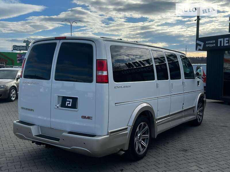 Минивэн GMC Savana 2016 в Черновцах