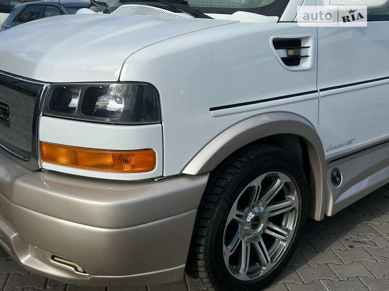 Минивэн GMC Savana 2016 в Черновцах