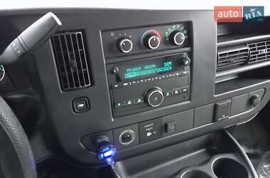 Вантажний фургон GMC Savana 2018 в 