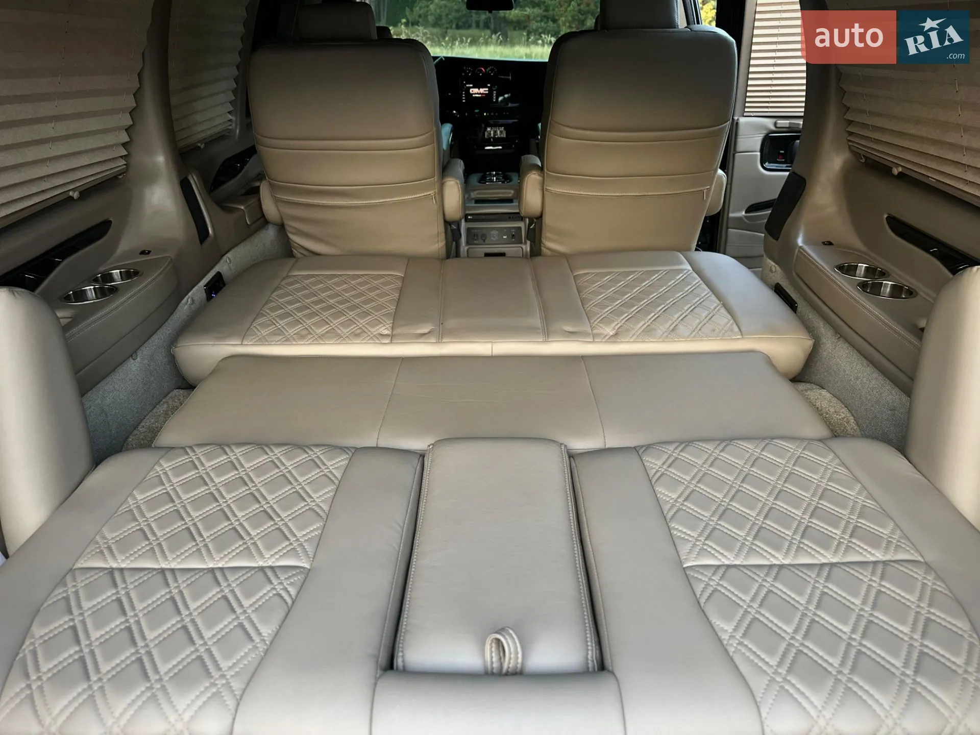 2020 GMC Savana - мініатюра 100