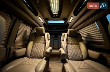 Минивэн GMC Savana 2020 в 