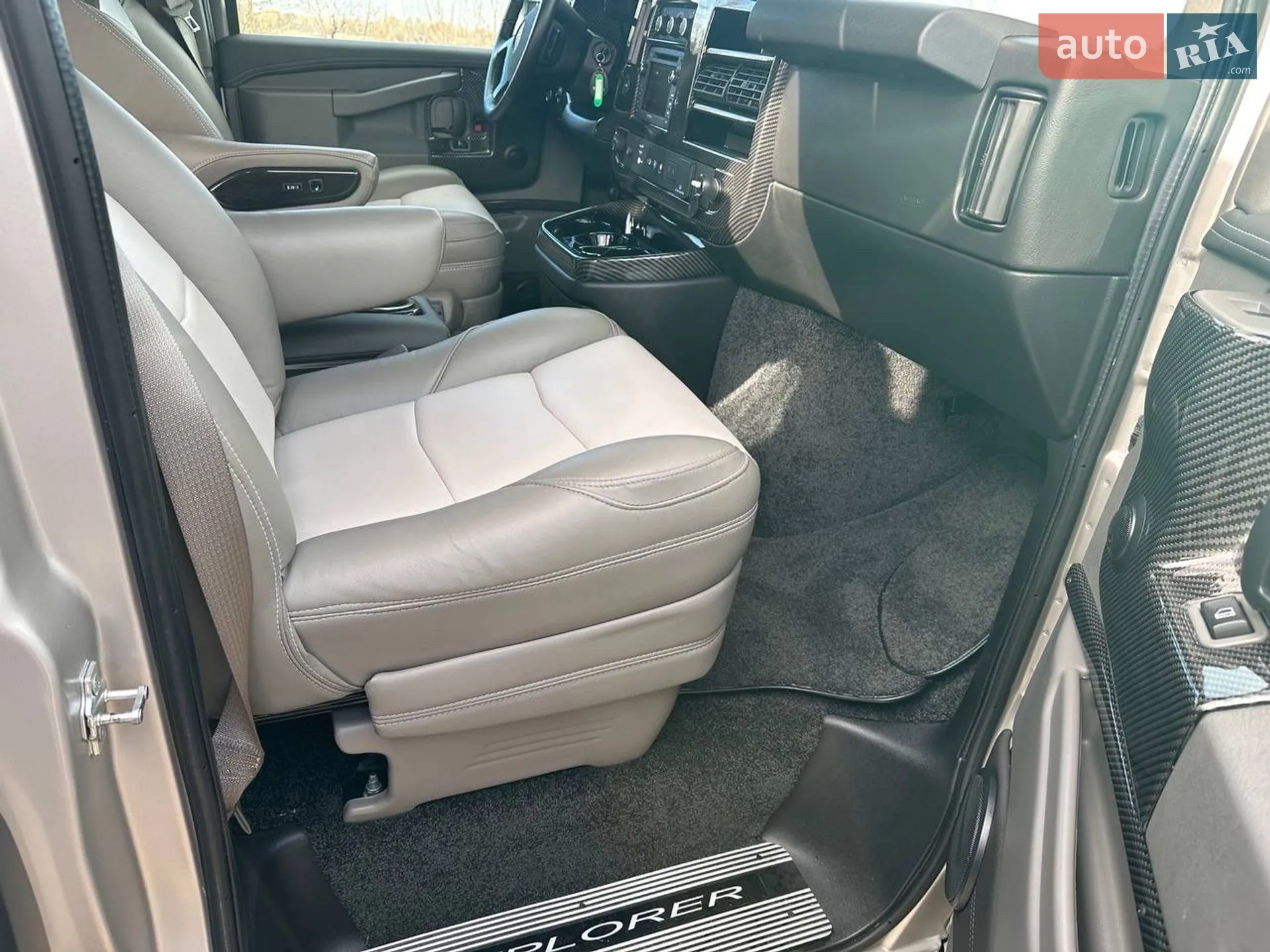 2020 GMC Savana - мініатюра 21