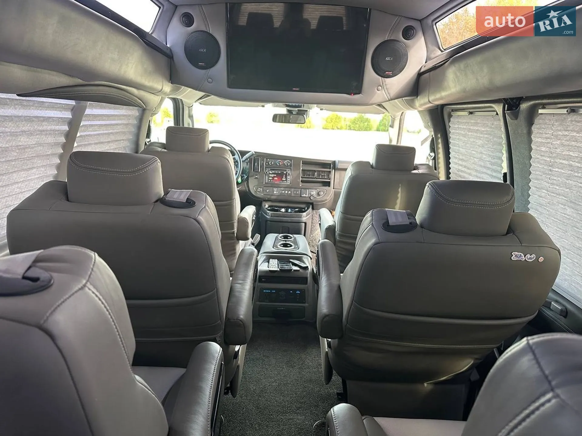 2020 GMC Savana - мініатюра 39