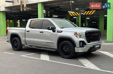 Пикап GMC Sierra 2021 в 