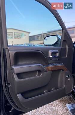Пикап GMC Sierra 2017 в 