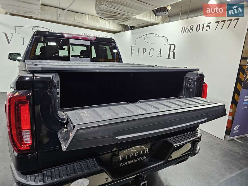 Пікап GMC Sierra 2019 в Києві