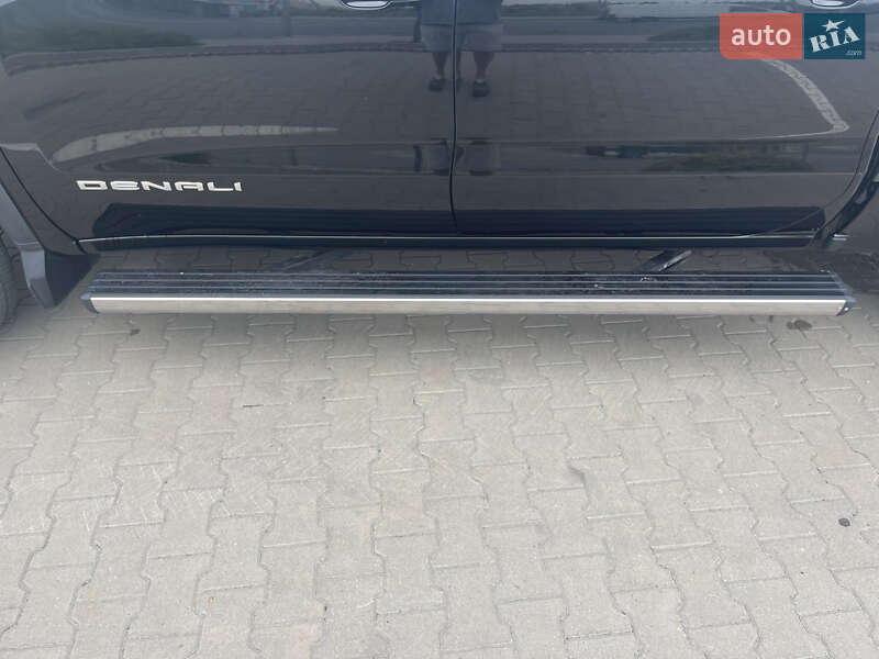Пікап GMC Sierra 2020 в Києві