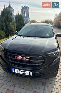 Внедорожник / Кроссовер GMC Terrain 2018 в 