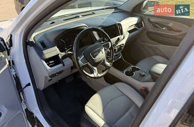 Внедорожник / Кроссовер GMC Terrain 2022 в 