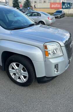 Внедорожник / Кроссовер GMC Terrain 2015 в 