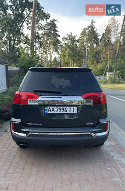 Внедорожник / Кроссовер GMC Terrain 2017 в 