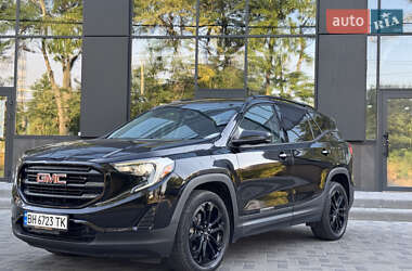 Внедорожник / Кроссовер GMC Terrain 2018 в 
