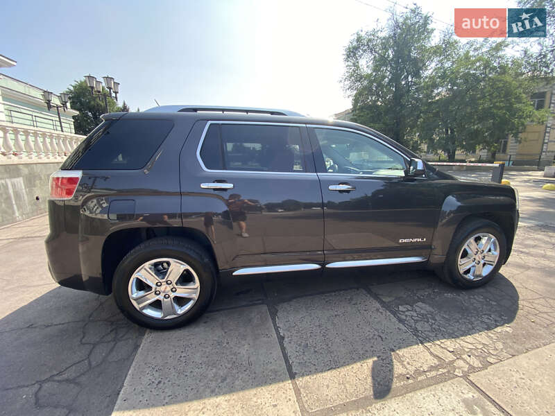 Позашляховик / Кросовер GMC Terrain 2013 в Кам'янському