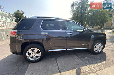 Внедорожник / Кроссовер GMC Terrain 2013 в 