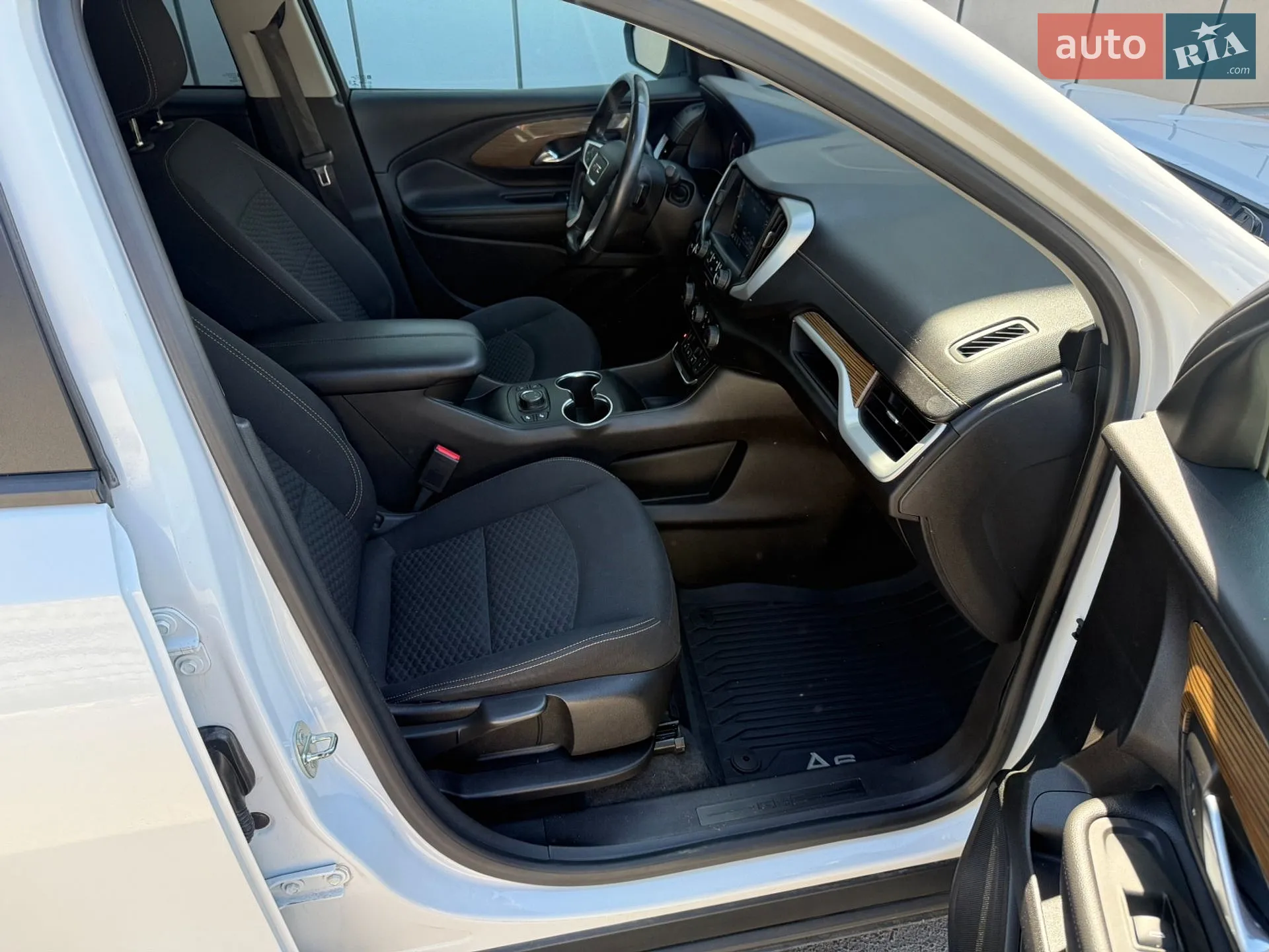 2017 GMC Terrain - мініатюра 34