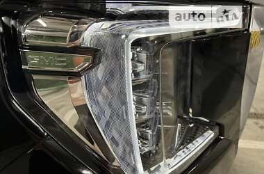 Внедорожник / Кроссовер GMC Yukon 2021 в 