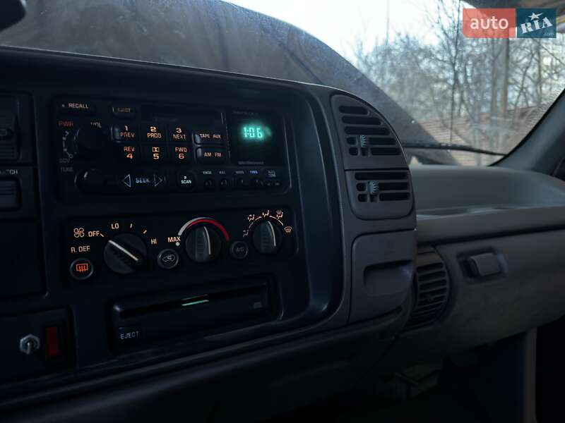 Внедорожник / Кроссовер GMC Yukon 1996 в Одессе