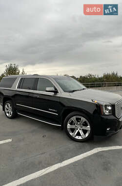 Внедорожник / Кроссовер GMC Yukon 2017 в 