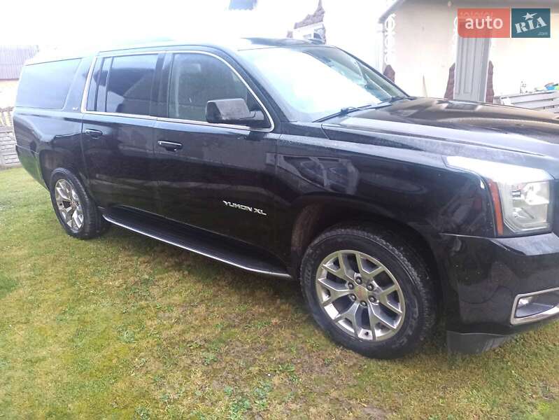 Позашляховик / Кросовер GMC Yukon 2017 в Стрию