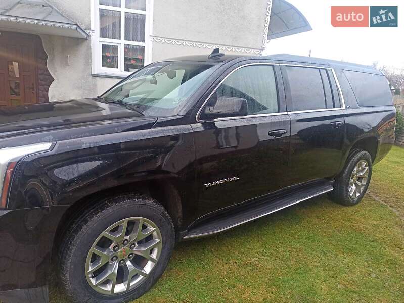 Позашляховик / Кросовер GMC Yukon 2017 в Стрию
