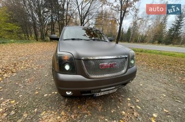 Позашляховик / Кросовер GMC Yukon 2006 в Івано-Франківську