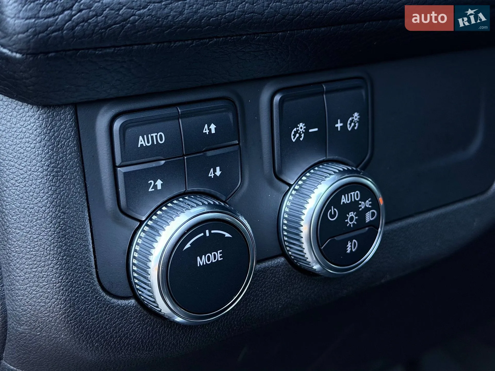 2021 GMC Yukon - мініатюра 32