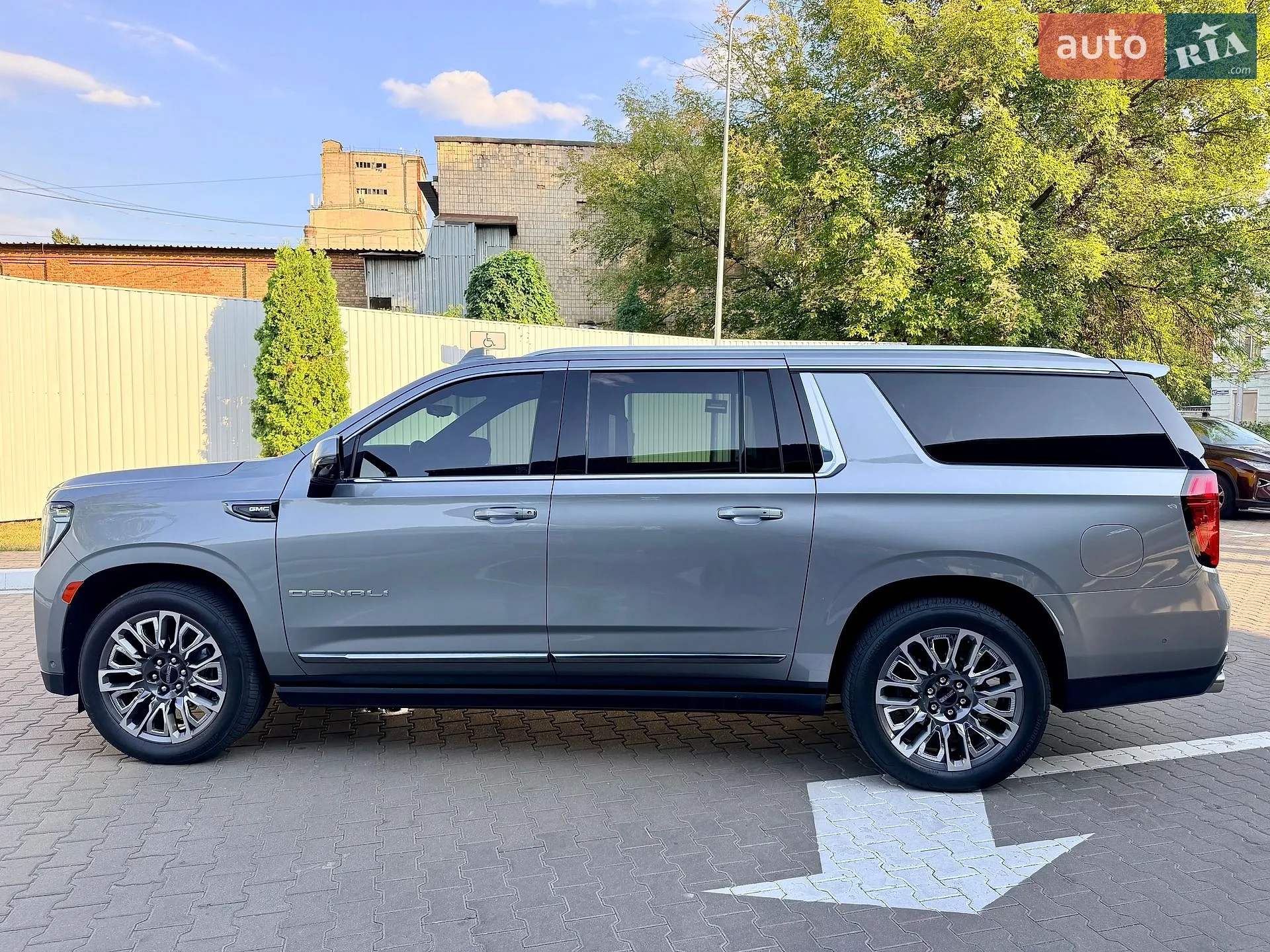 2023 GMC Yukon - мініатюра 19
