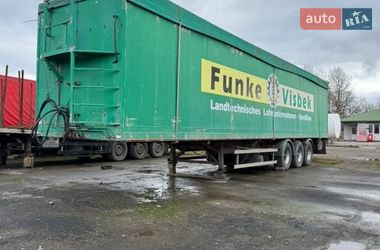 Зерновоз - напівпричіп Gothaer Fahrzeugwerk 1993 в Долині