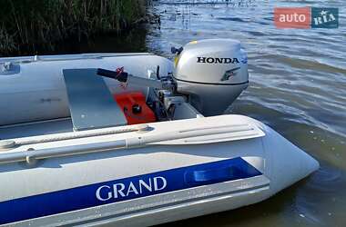 Лодка GRAND C 360 2007 в 