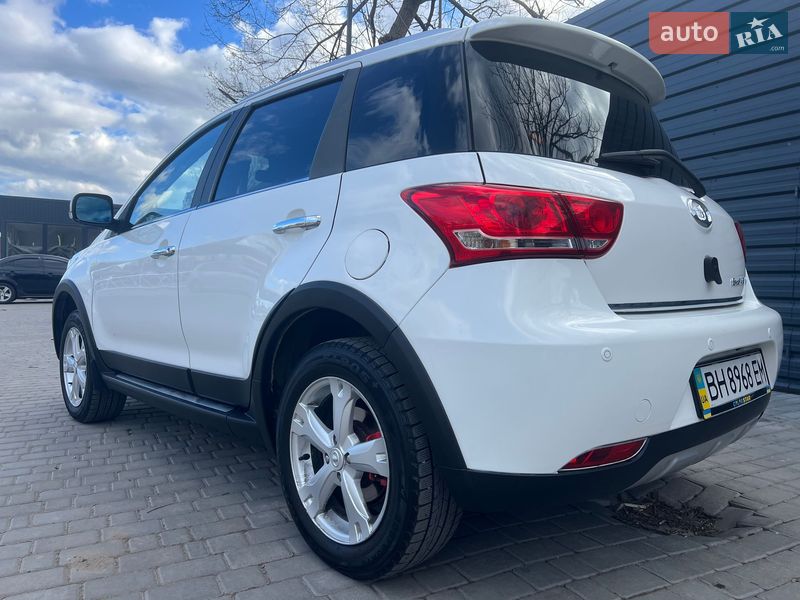 Внедорожник / Кроссовер Great Wall Haval M4 2014 в Одессе